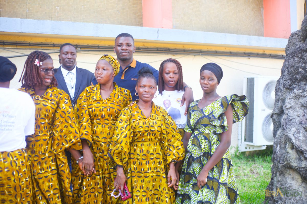 Cérémonie de rencontre avec les cadres du Pongala - Photo 374